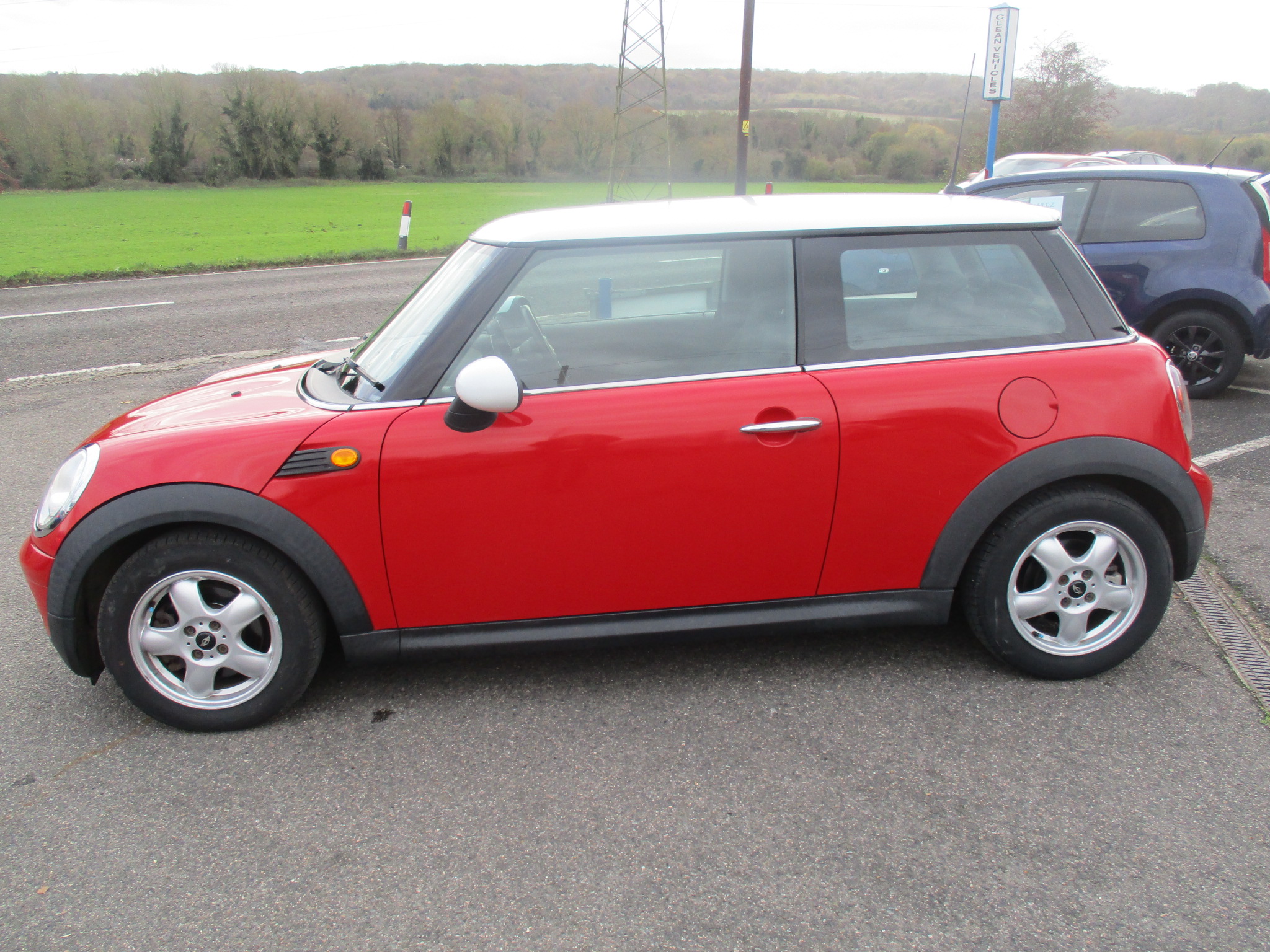 MINI HATCH 1.4 ONE (6 SPEED) 2007